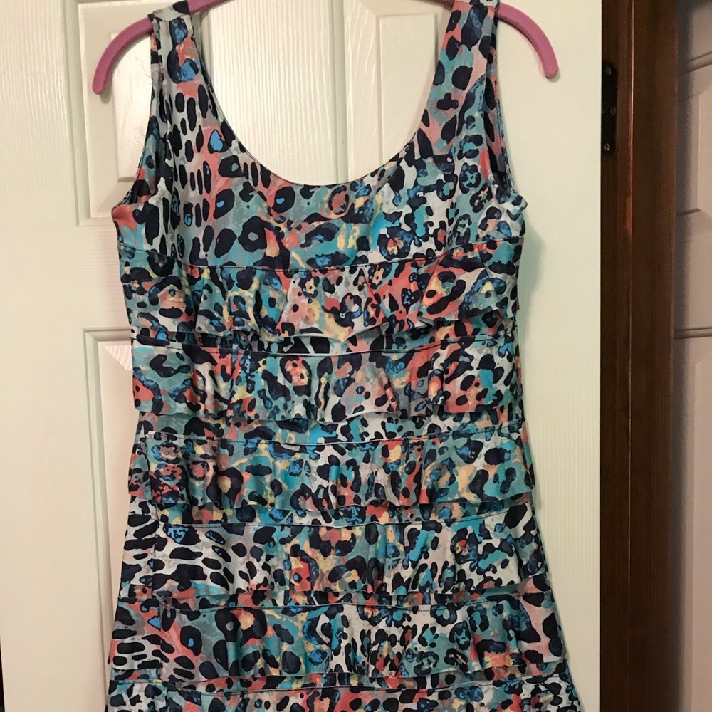 NWOT Isle Apparel medium dress